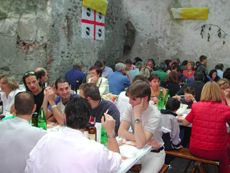 La sala vista dalla cucina